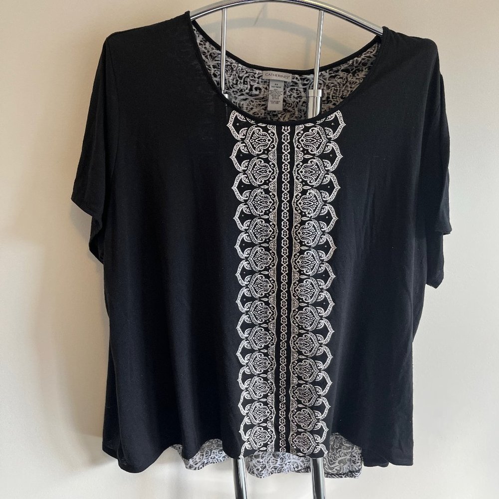 Women's Black & White Graphic Tee - Plus Size 5x